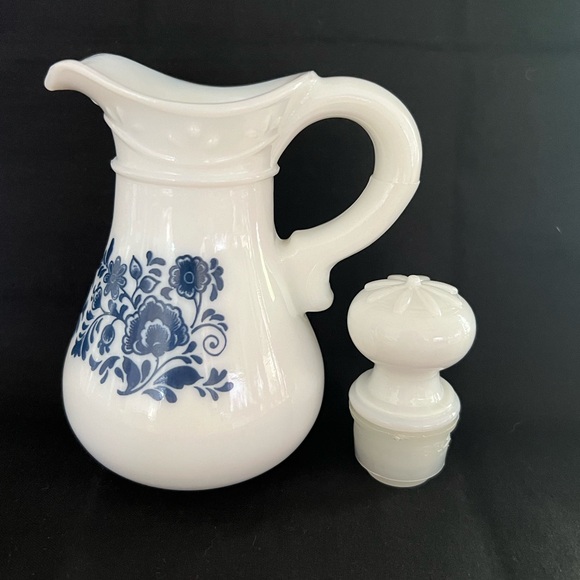 Vintage Avon Decanter - Picture 3 of 9